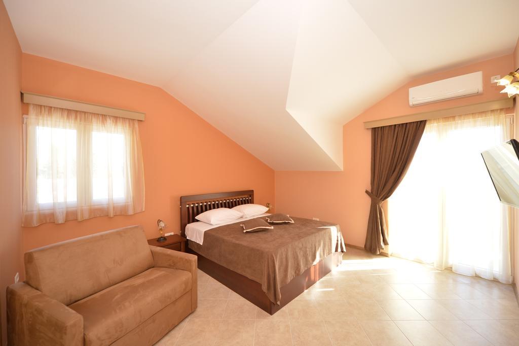 Pontus Luxury Apartments Tivat Buitenkant foto