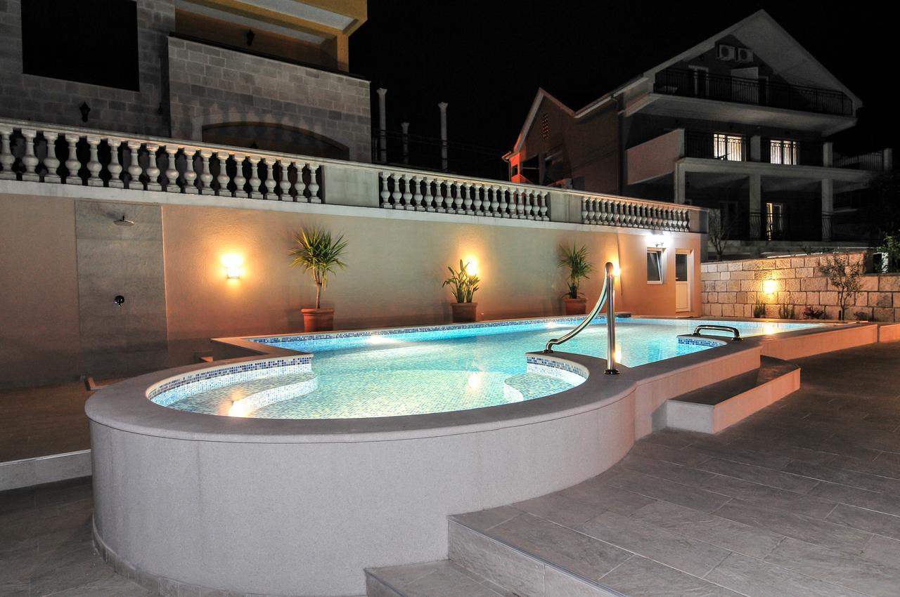 Pontus Luxury Apartments Tivat Buitenkant foto